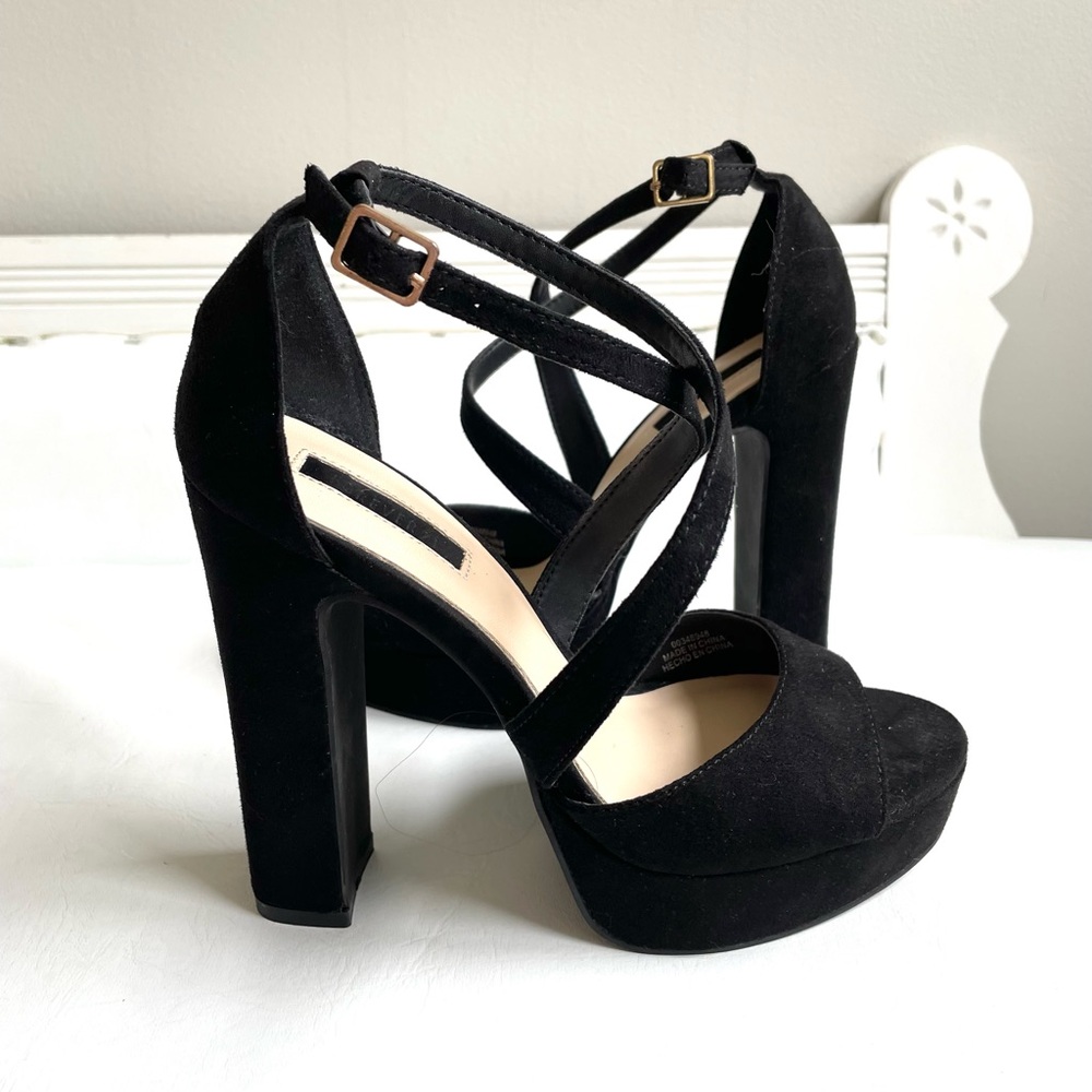BLACK FAUX SUEDE PLATFORM OPEN TOE CHUNKY HEEL SANDAL BUCKLED STRAP SHOE